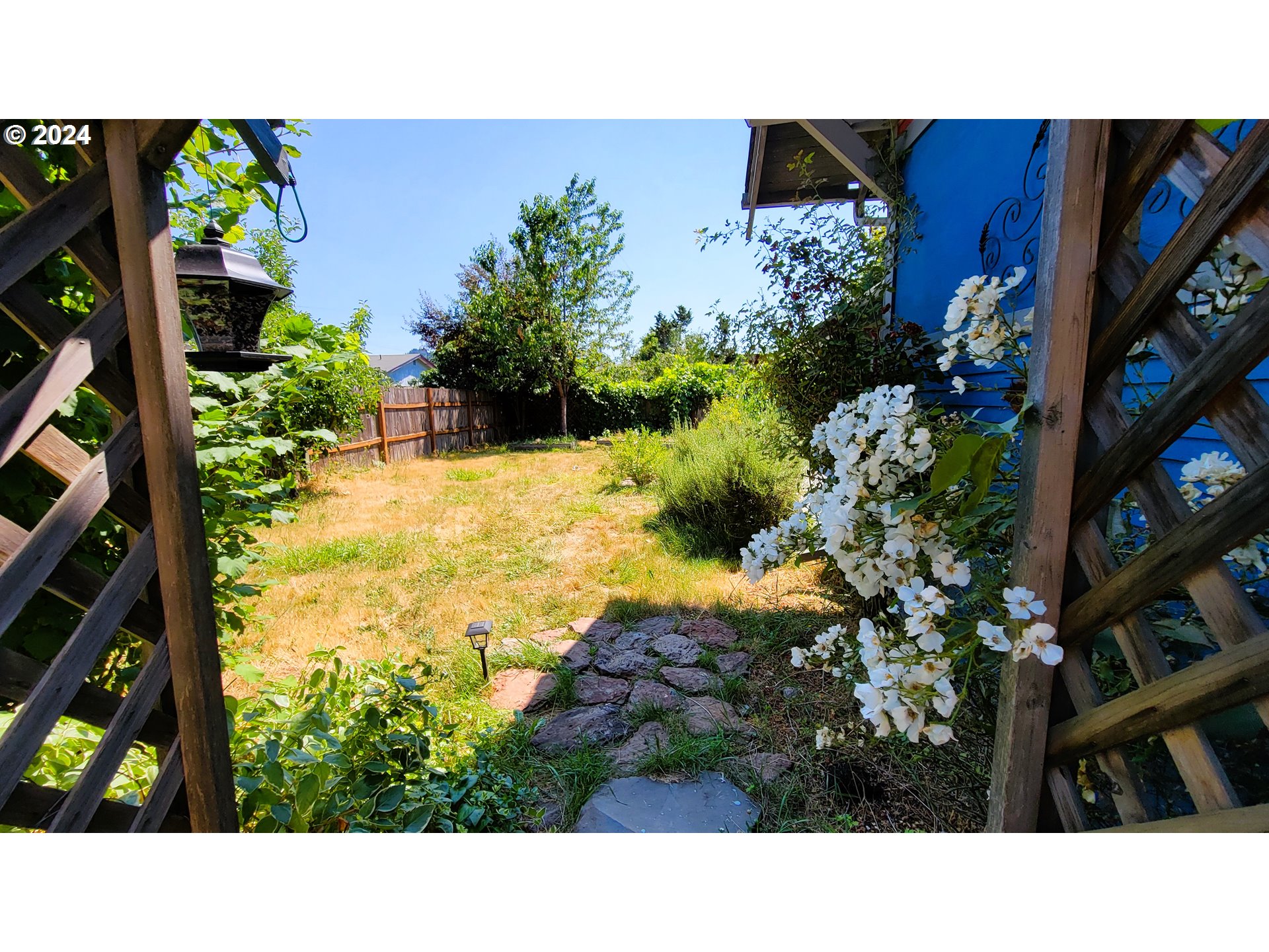 316 North 9th Street Cottage Grove, OR 97424 - Photo 25 of 32 Backyard