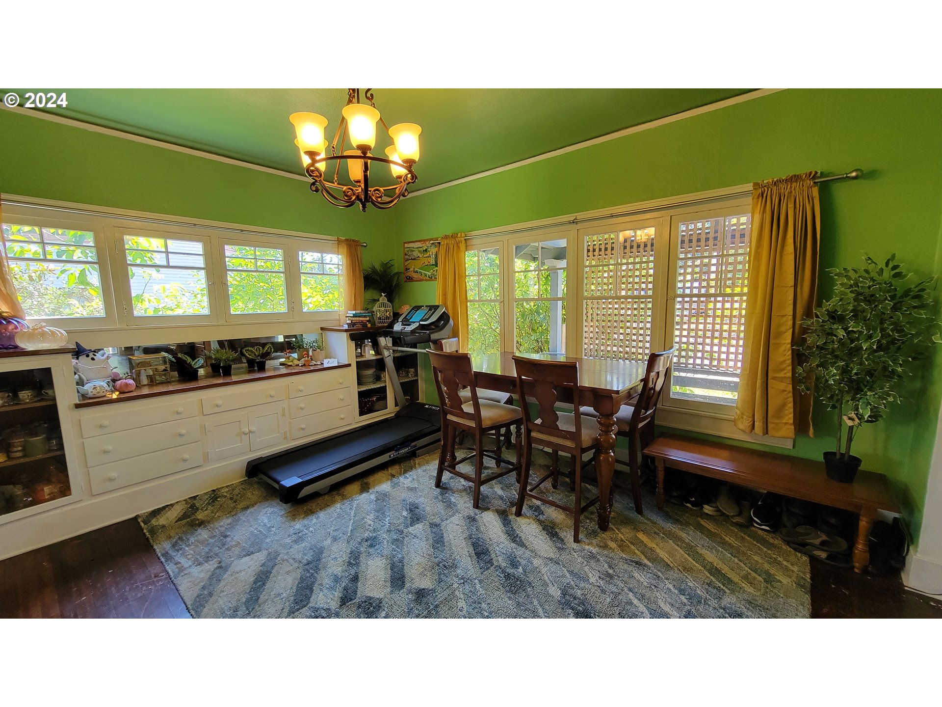 316 North 9th Street Cottage Grove, OR 97424 - Photo 9 of 32 Dining Room