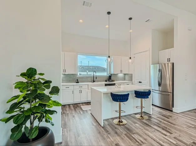 $3,000 | 4902 Nichols Street, Houston, TX 77020