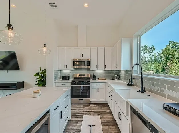 $3,000 | 4902 Nichols Street, Houston, TX 77020