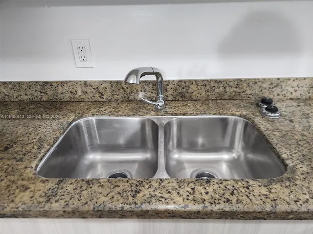 a close view of sink