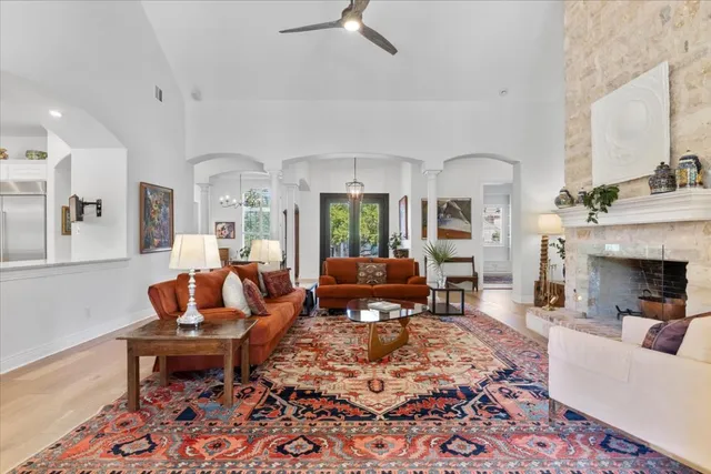 $2,050,000 | 1632 Resaca Boulevard, Austin, TX 78738