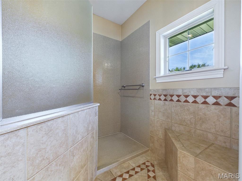 1751 Elizabeth Road Staunton, IL 62088 - Photo 37 of 67