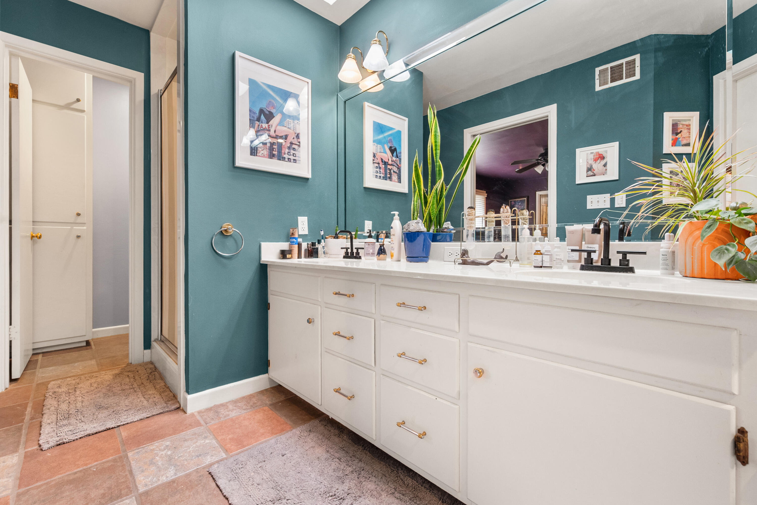 3309 42nd Street Lubbock, TX 79413 - Photo 22 of 31 Bathroom