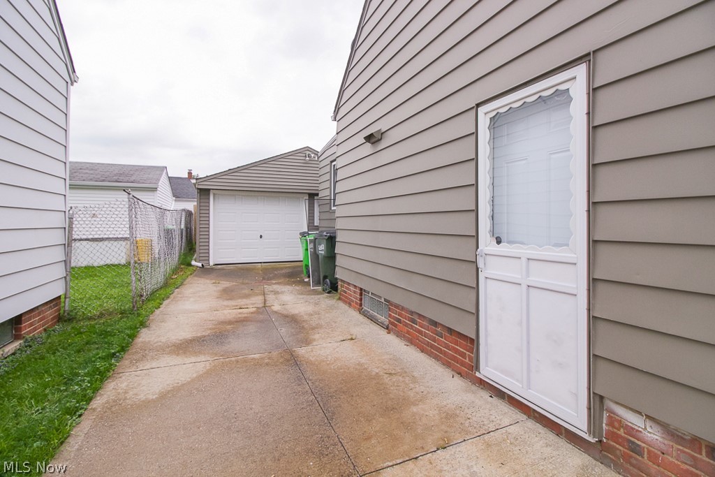 29962 Elgin Road Wickliffe, OH 44092 - Photo 28 of 31 Gallery Image 28