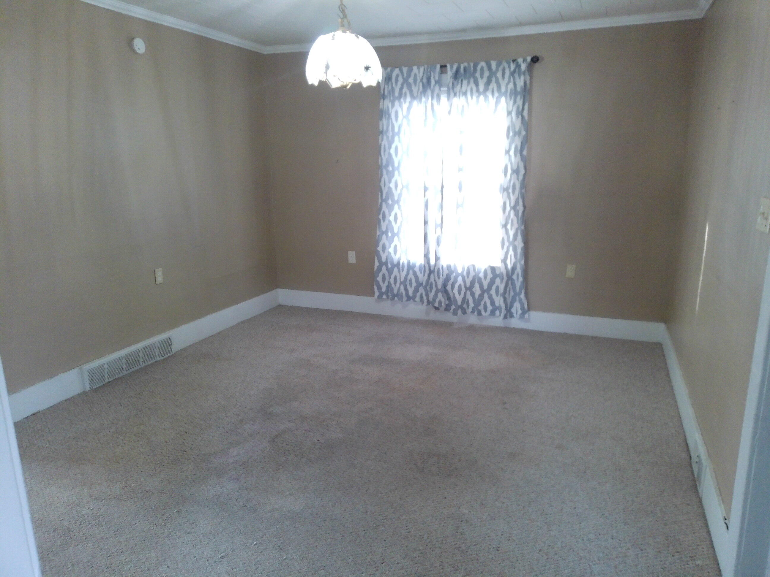 4740 East Main Street Stockbridge, MI 49285 - Photo 11 of 21 dinin