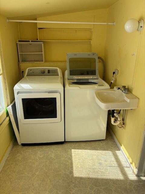 4740 East Main Street Stockbridge, MI 49285 - Photo 19 of 21 laundry room