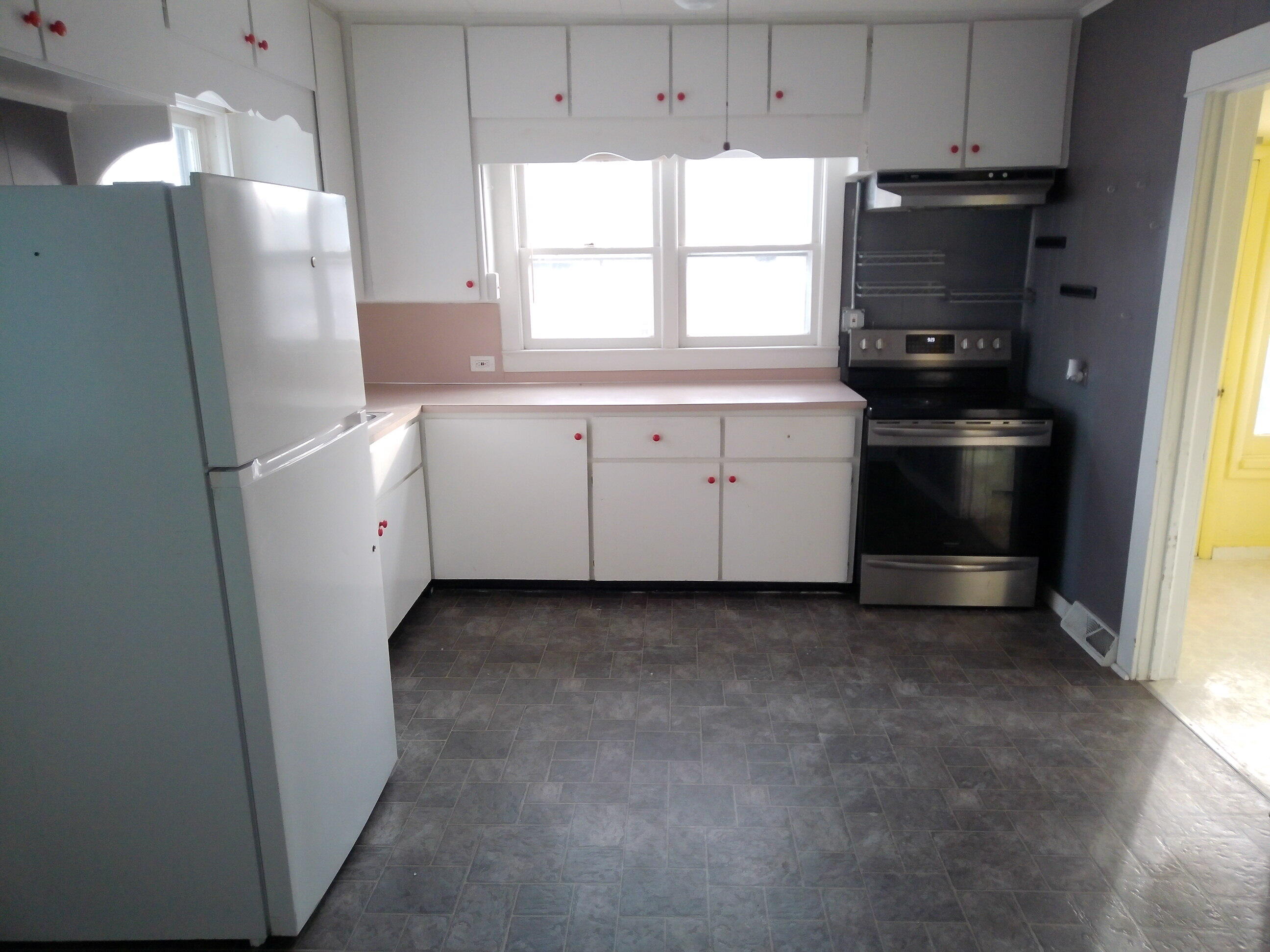 4740 East Main Street Stockbridge, MI 49285 - Photo 4 of 21 kitchen