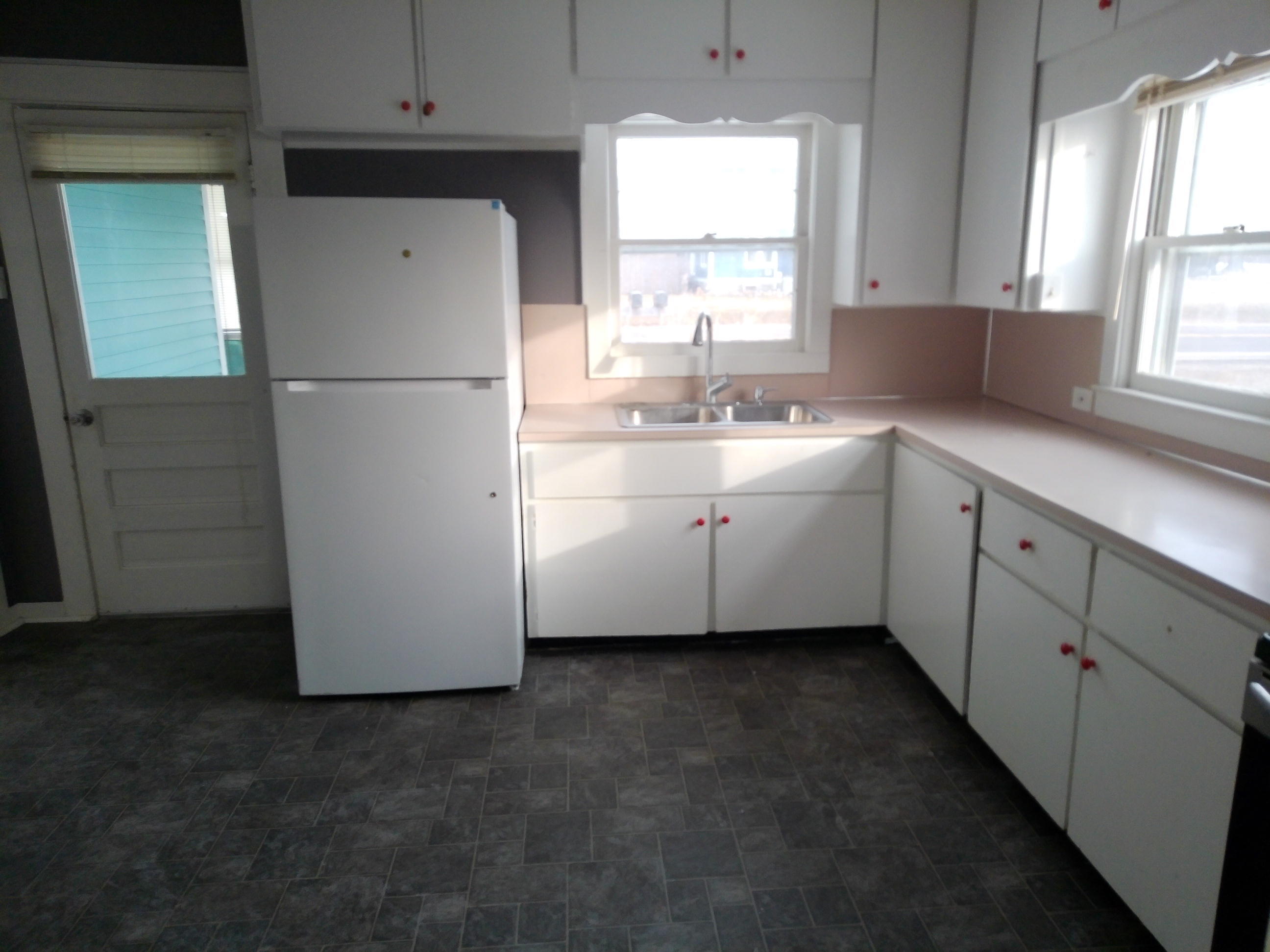 4740 East Main Street Stockbridge, MI 49285 - Photo 5 of 21 kitchen