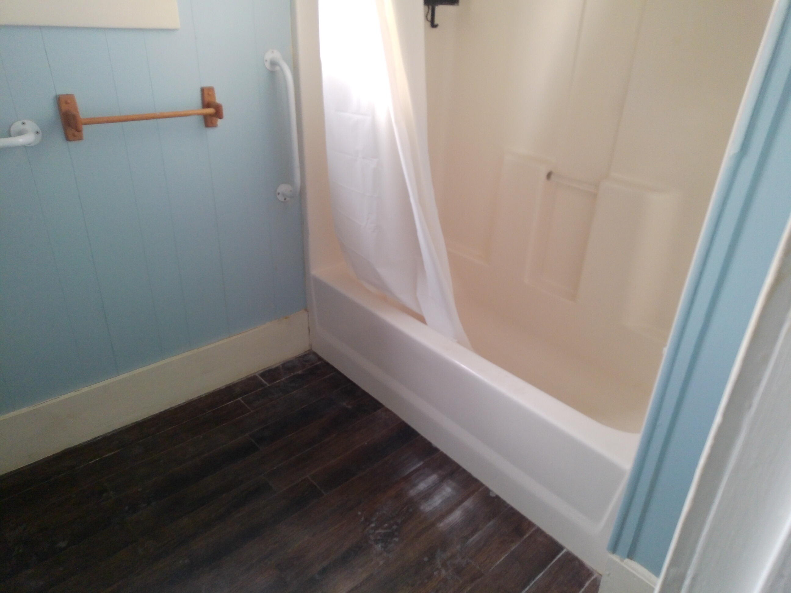 4740 East Main Street Stockbridge, MI 49285 - Photo 8 of 21 bathroom 1