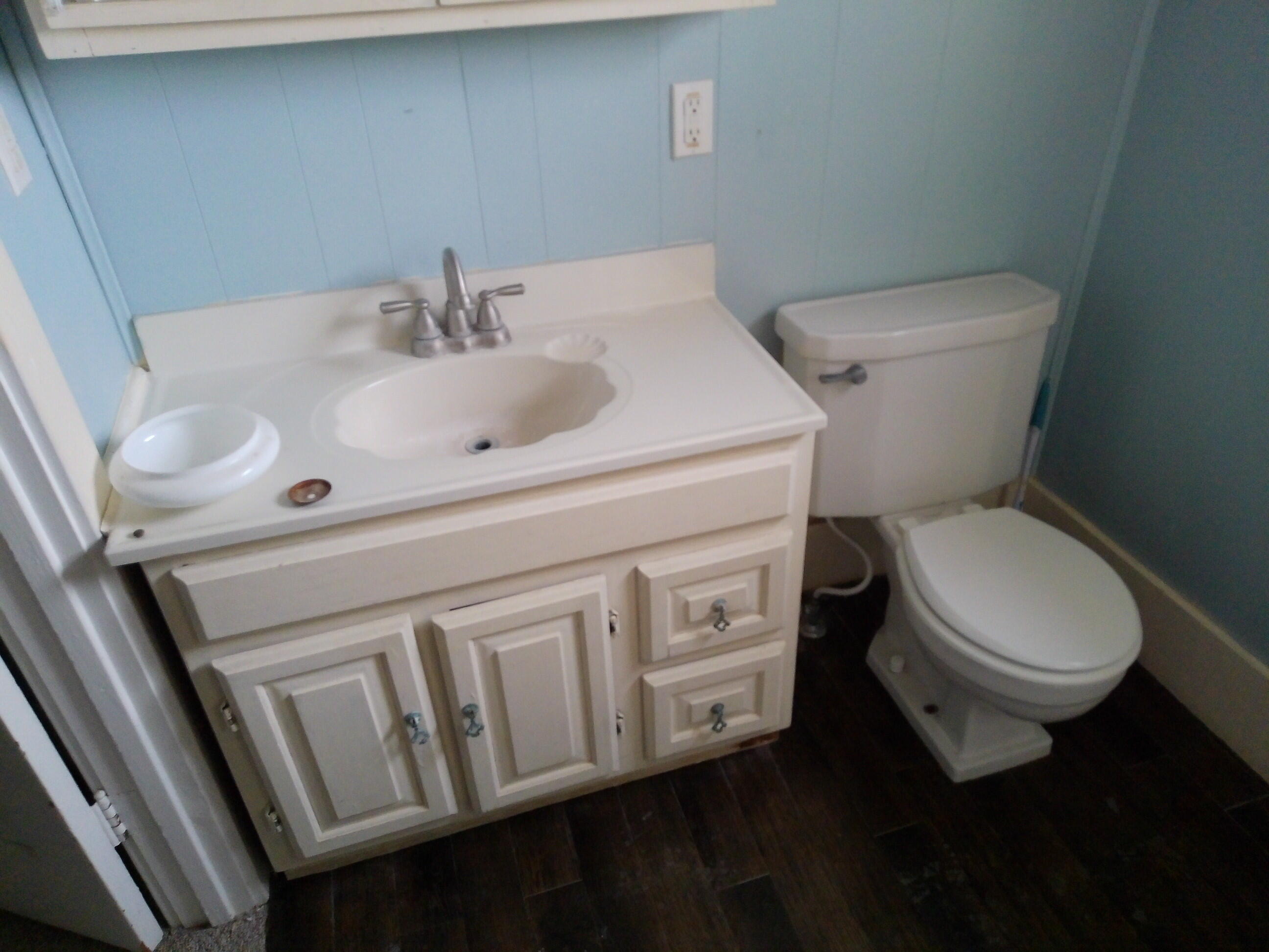 4740 East Main Street Stockbridge, MI 49285 - Photo 9 of 21 bathroom 1