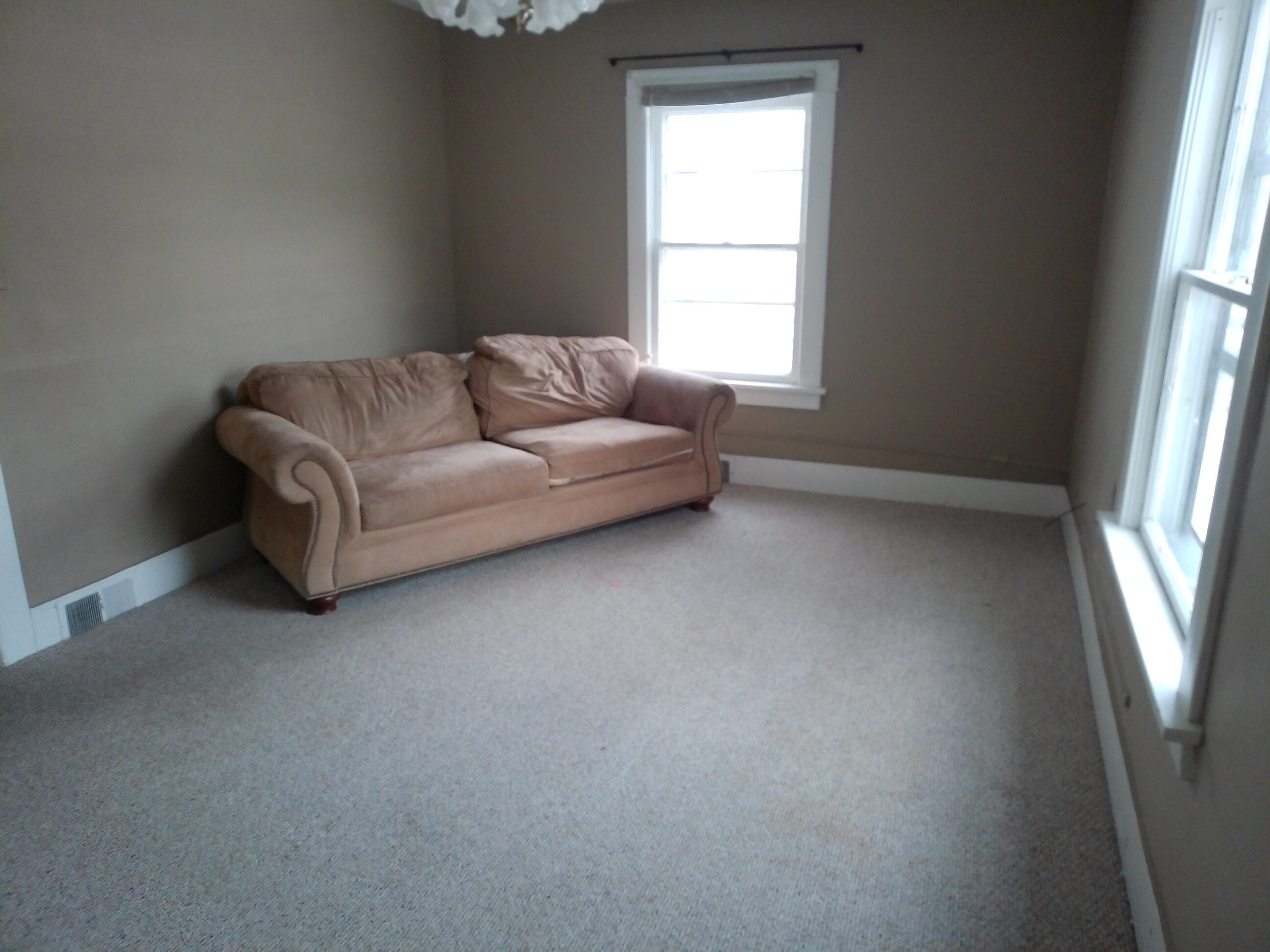 4740 East Main Street Stockbridge, MI 49285 - Photo 10 of 21 living room