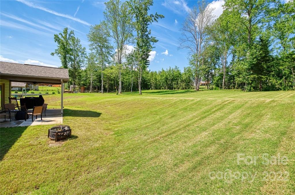 233 Sunward Path Inman, SC 29349 - Photo 43 of 48 a view of a basketball court