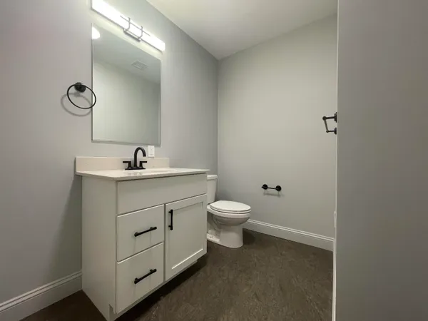 $1,850 | 25 Lowell Street, Unit 306, Manchester, NH 03101