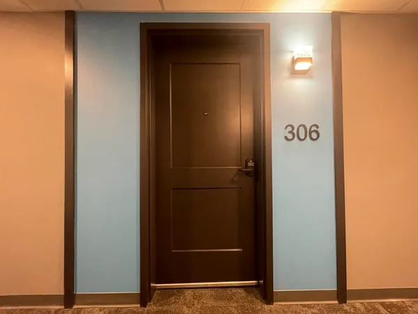 $1,850 | 25 Lowell Street, Unit 306, Manchester, NH 03101