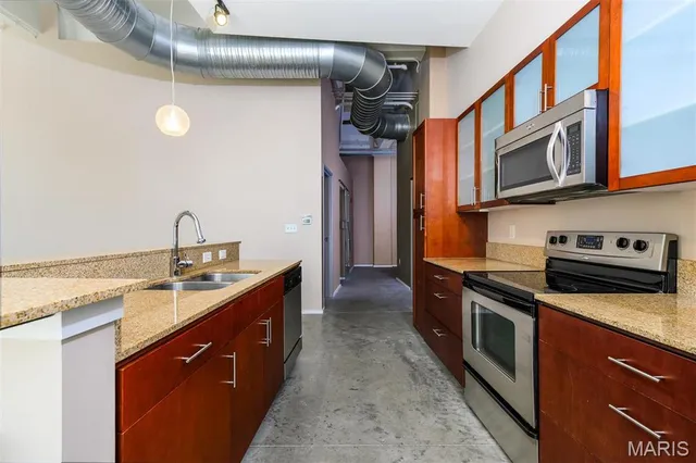 $1,600 | 1136 Washington Avenue, Unit 407, St. Louis, MO 63101