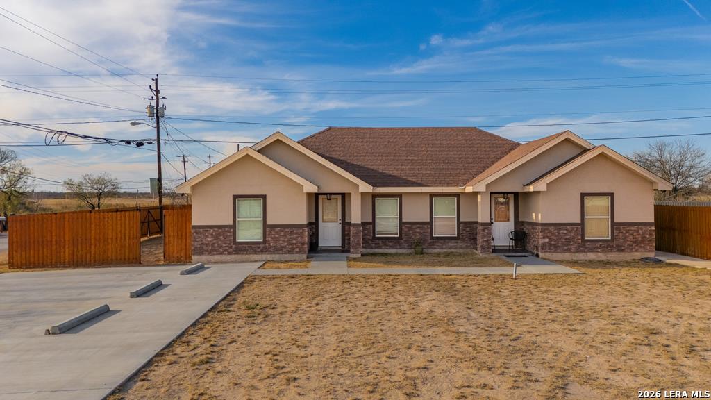 47 Wagon Wheel Road Eagle Pass, TX 78852 - Photo 1 of 36