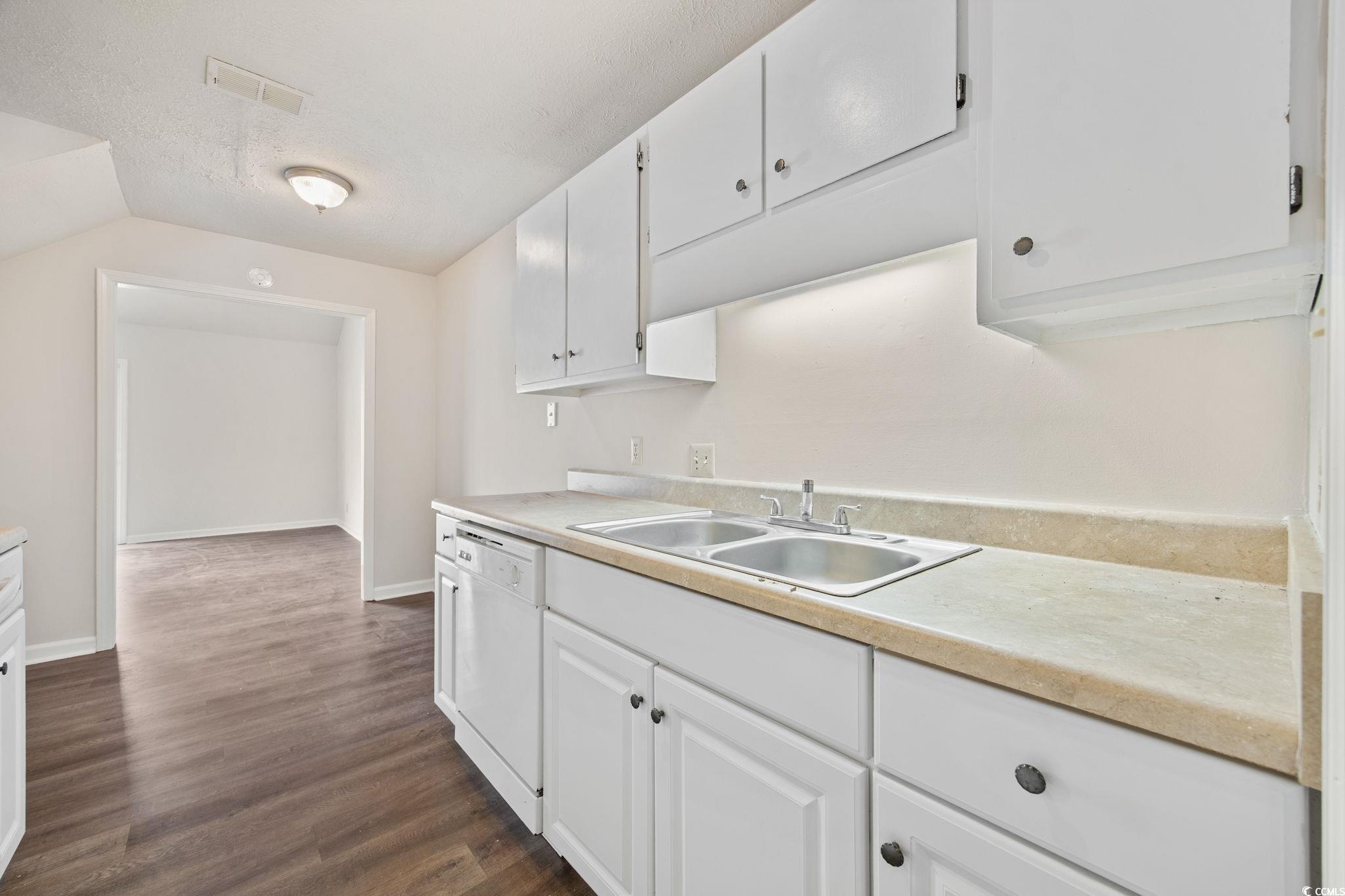 209 Cedar Street, Unit F2 Myrtle Beach, SC 29577 - Photo 9 of 35 Gallery Image 9