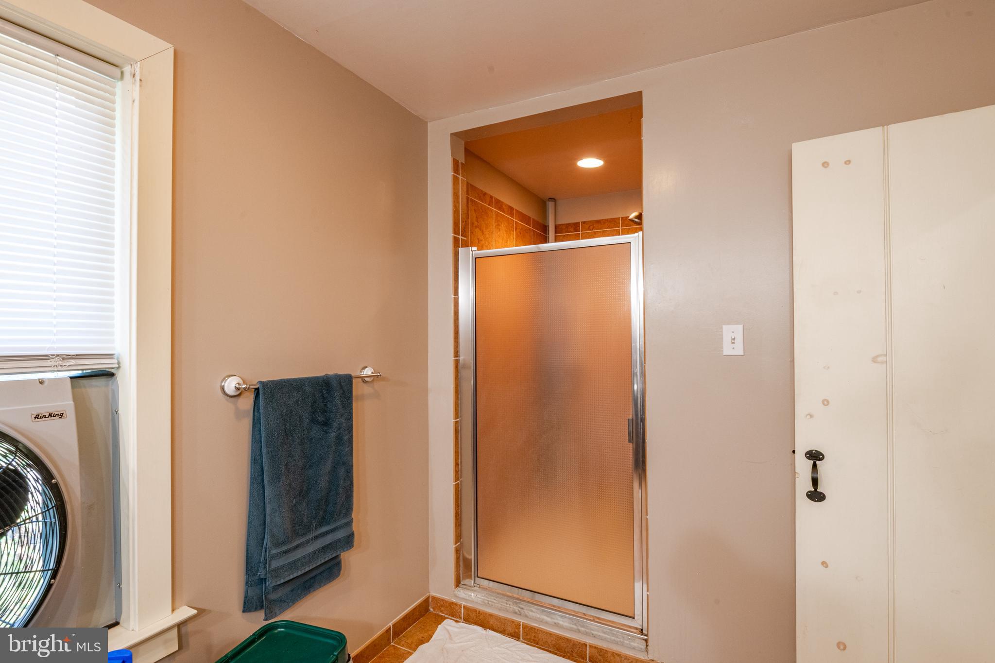 700 Fabers Road Reading, PA 19606 - Photo 22 of 33 a view of a hallway with washer and dryer