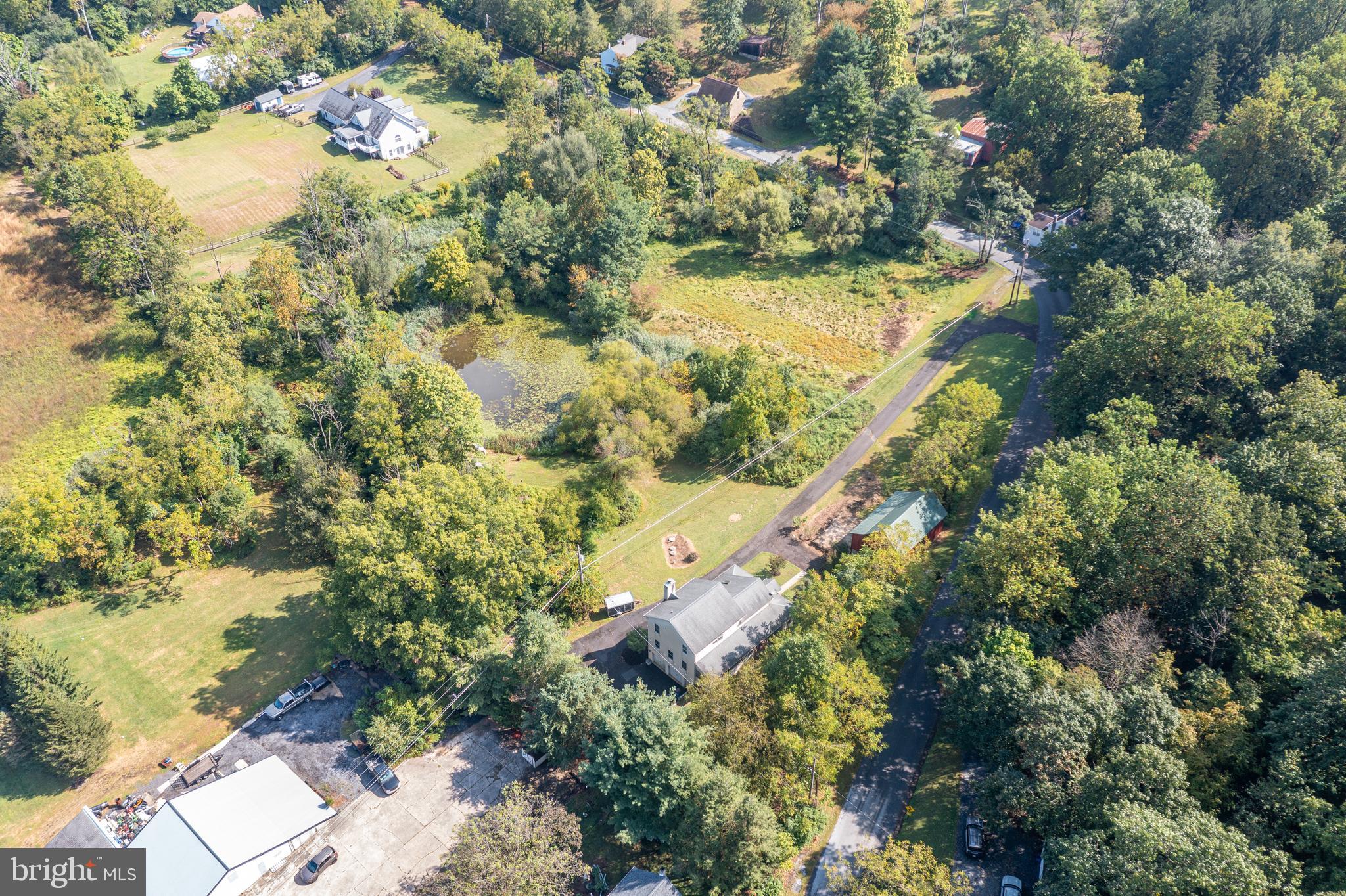 700 Fabers Road Reading, PA 19606 - Photo 31 of 33 an aerial view of residential houses with outdoor space and trees all around