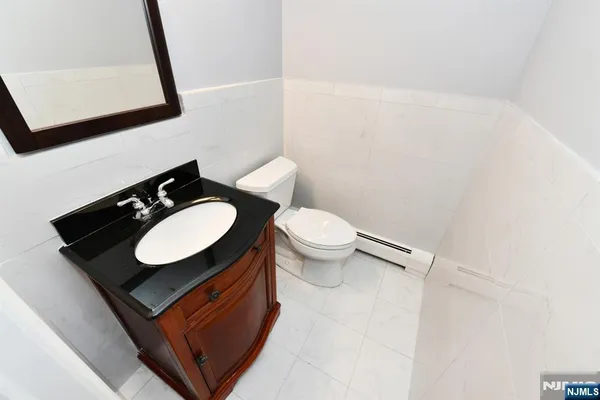 $5,800 | 22 Gloria Drive, Allendale, NJ 07401