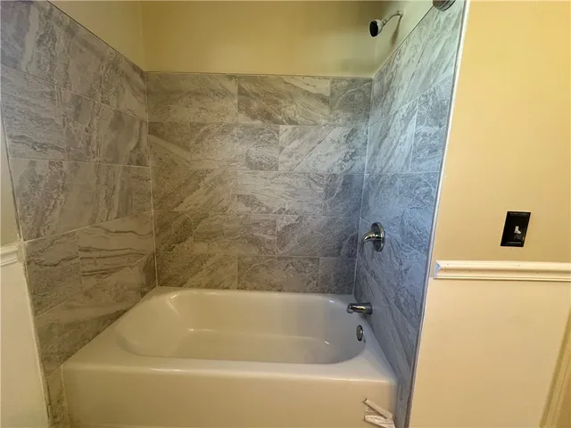 $2,750 | 65 Ingalls Street, Warwick, RI 02889