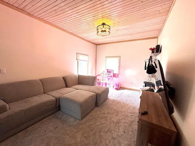 $118,000 | 110 Crocker Avenue South, Thief River Falls, MN 56701