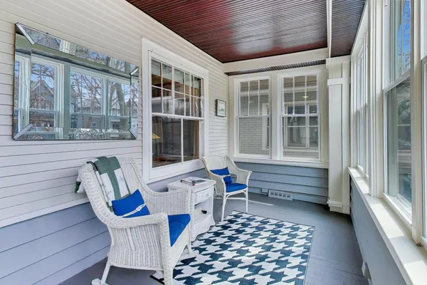$435,000 | 512 South Grove Avenue, Oak Park, IL 60304