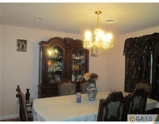 61 Dey Road Plainsboro, NJ 08512 - Photo 3 of 12 Gallery Image 3