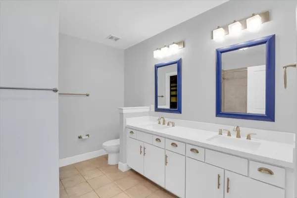 $1,985 | 300 St Joseph Parkway, Unit 309, Houston, TX 77002