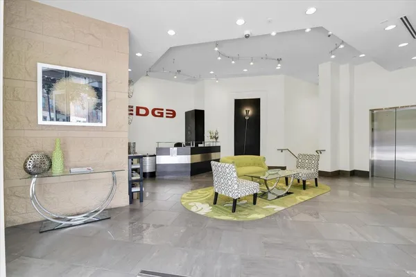 $1,985 | 300 St Joseph Parkway, Unit 309, Houston, TX 77002