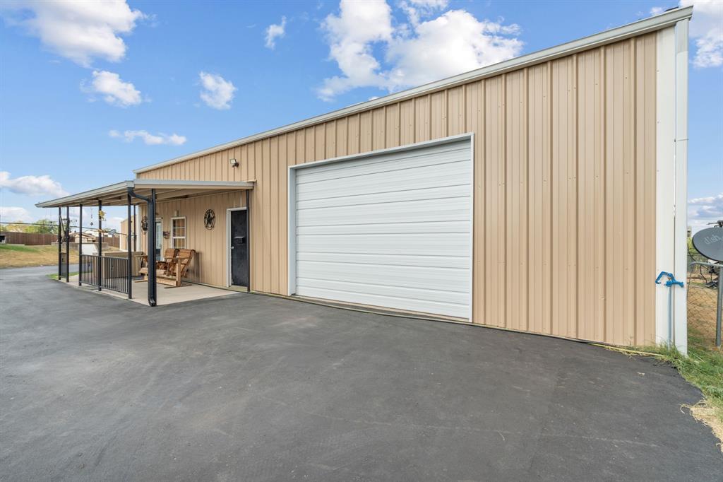 4320 Farm To Market 920 Weatherford, TX 76088 - Photo 16 of 39 a view of a garage