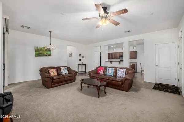 $2,200 | 2854 South Peel Drive, Gilbert, AZ 85295