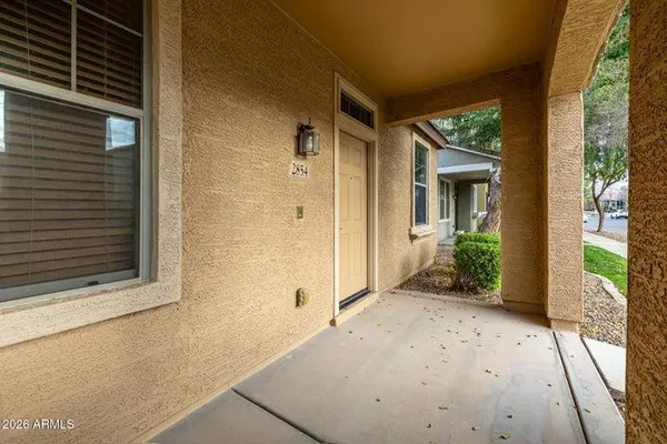 $2,200 | 2854 South Peel Drive, Gilbert, AZ 85295