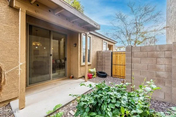 $2,200 | 2854 South Peel Drive, Gilbert, AZ 85295