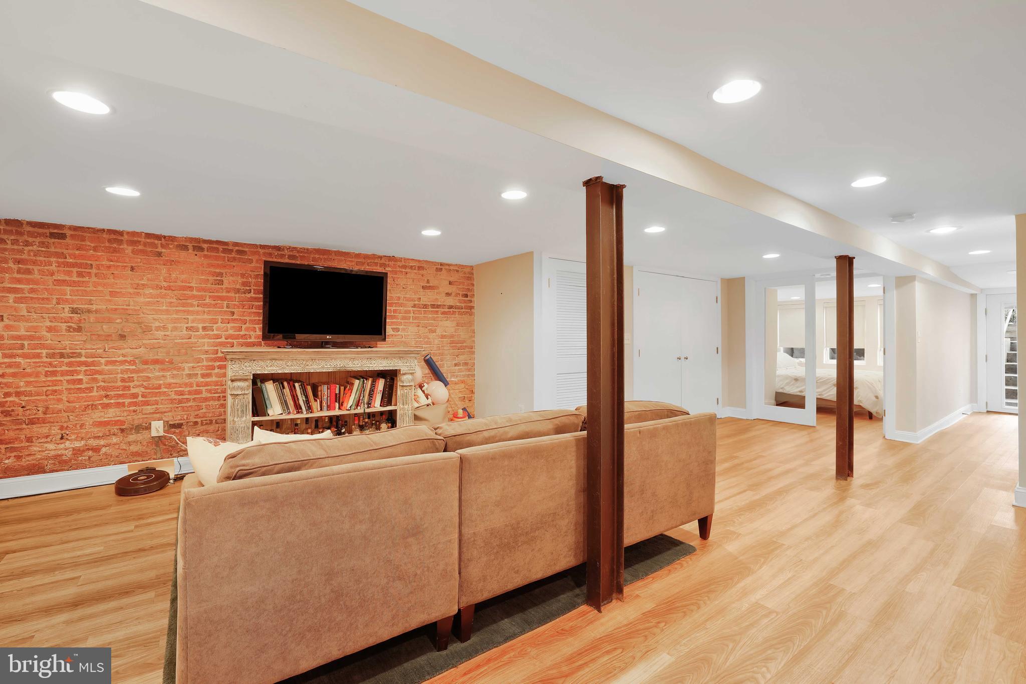 4127 4th Street Northwest Washington, DC 20011 - Photo 22 of 35