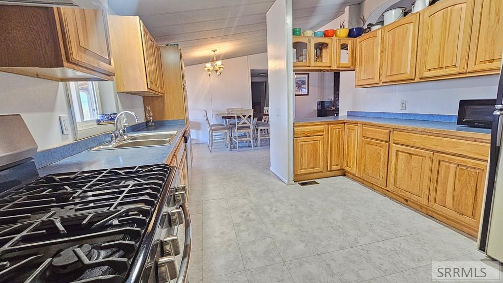 19 North Primrose Drive Salmon, ID 83467 - Photo 4 of 54