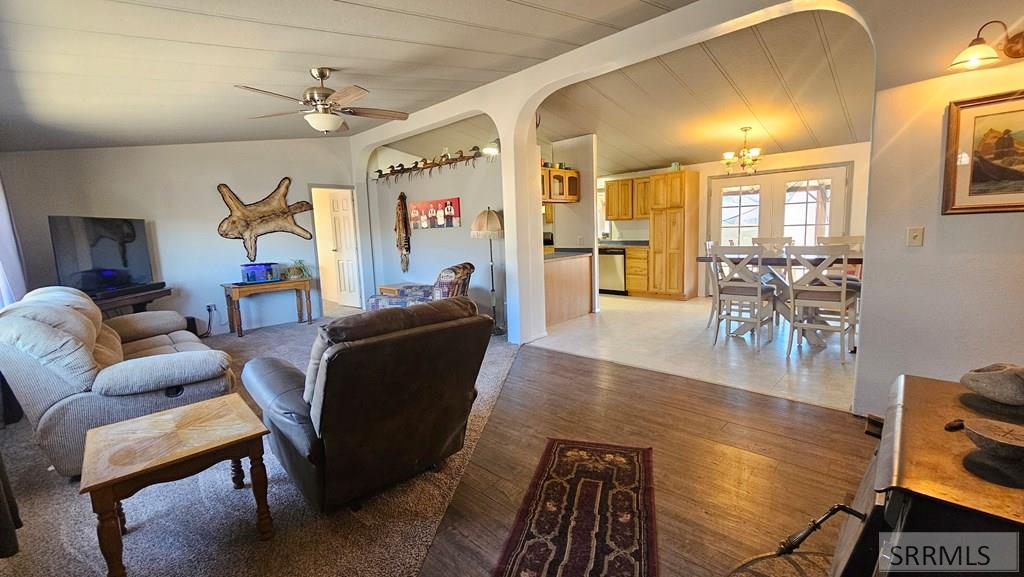 19 North Primrose Drive Salmon, ID 83467 - Photo 9 of 54