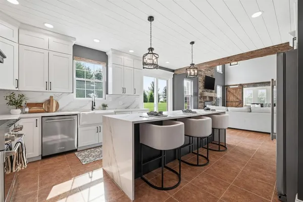 $1,200,000 | 595 Scott Ridge Road, Harmony, PA 16037