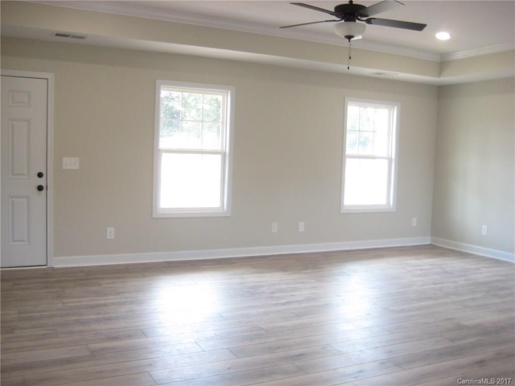 1382 McFarland Road York, SC 29745 - Photo 9 of 22 Gallery Image 9