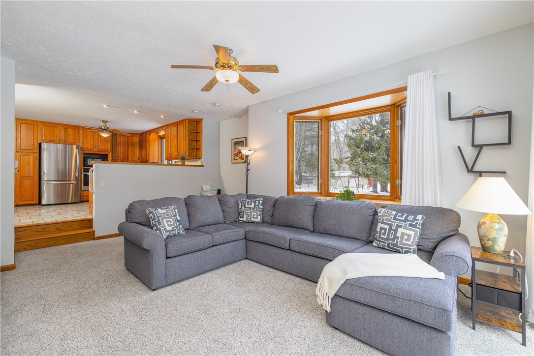 242 Ogden Parma Town Line Road Parma, NY 14559 - Photo 8 of 47