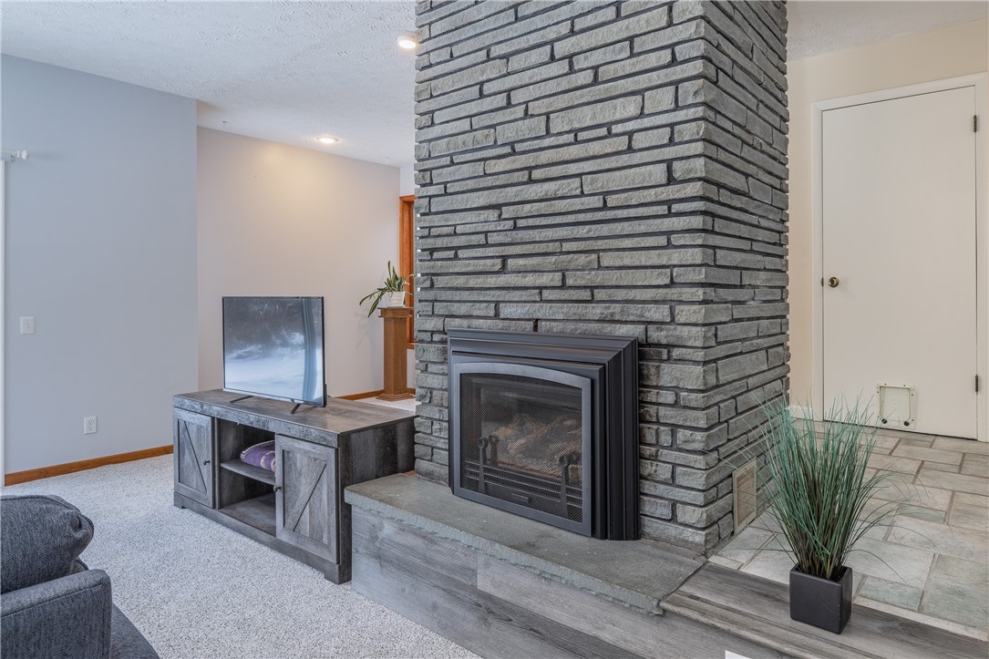 242 Ogden Parma Town Line Road Parma, NY 14559 - Photo 9 of 47