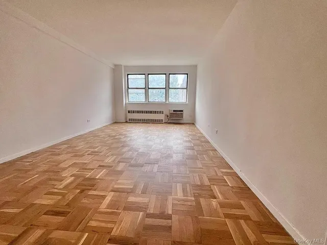 $295,000 | 90-59 56th Avenue, Unit 2G | Elmhurst