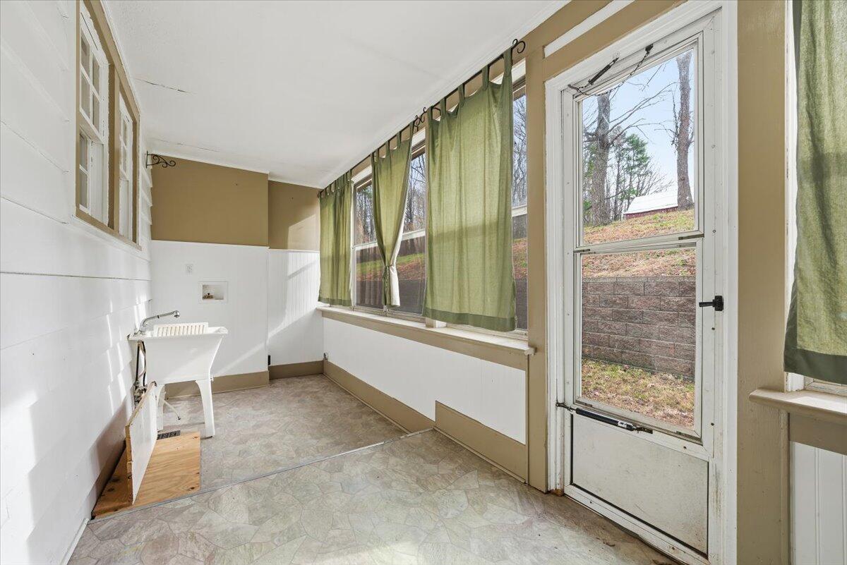 9419 Franklin Street Ferrum, VA 24088 - Photo 29 of 100 45-9419 Franklin St_45