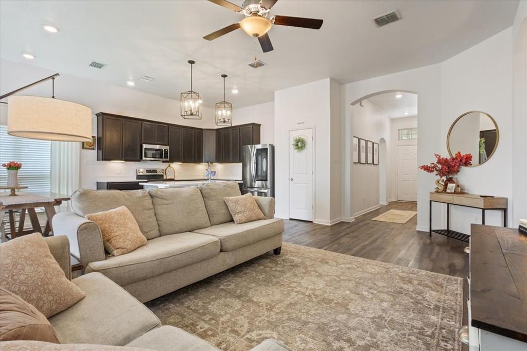 309 Branch Road Woodway, TX 76712 - Photo 4 of 29