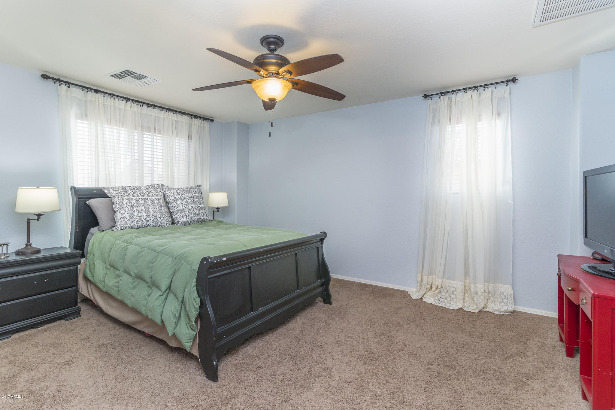 2091 South Martingale Road Gilbert, AZ 85295 - Photo 11 of 26 11) MASTER UP