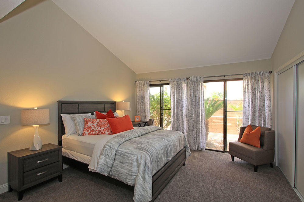 6023 East Driver Road Palm Springs, CA 92264 - Photo 16 of 25 042 MASTER BEDROOM