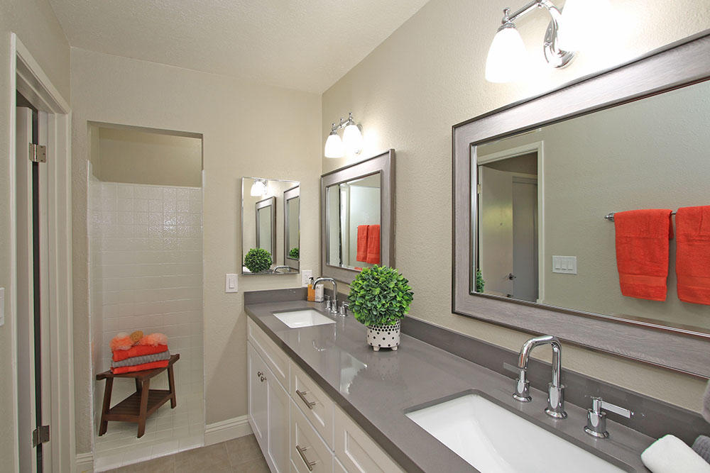 6023 East Driver Road Palm Springs, CA 92264 - Photo 17 of 25 043 MASTER BATH