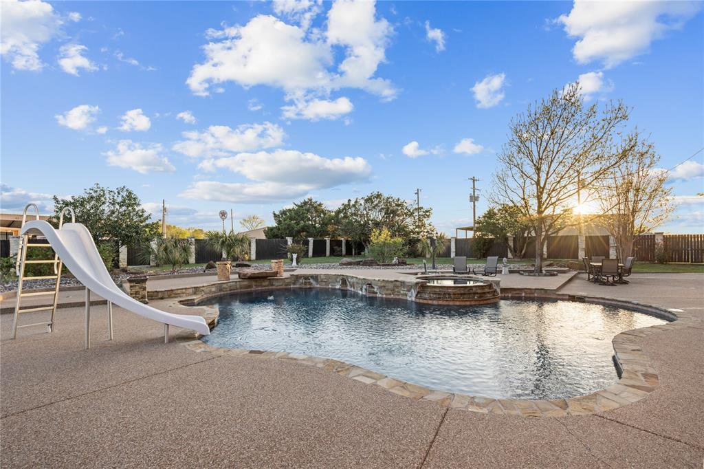 6925 Sky Road Joshua, TX 76058 - Photo 31 of 37 Enjoy the beautiful sunsets from the outside pool.