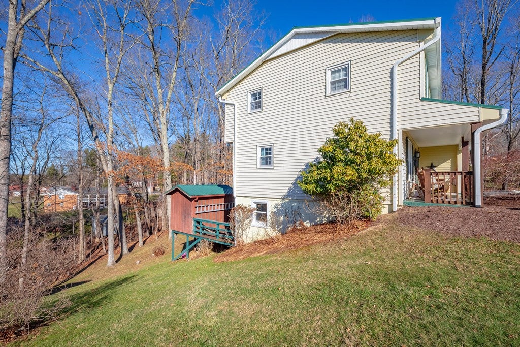 122 Robinhood Road Galax, VA 24333 - Photo 59 of 70 Gallery Image 59